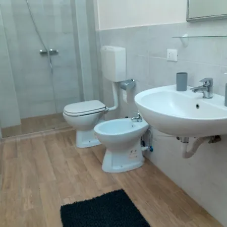 Bed & Breakfast Seven 3*