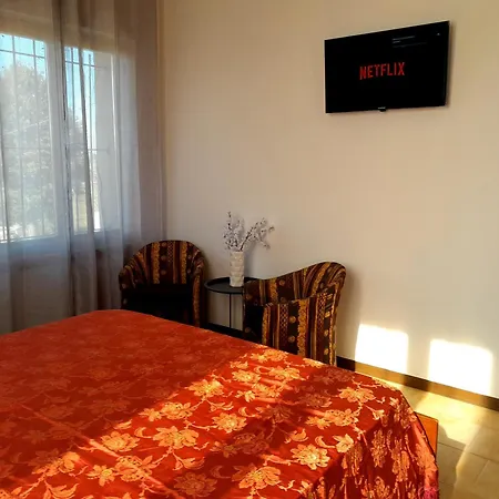 Bed & Breakfast Seven 3*