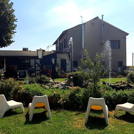Seven Bed & Breakfast 3*